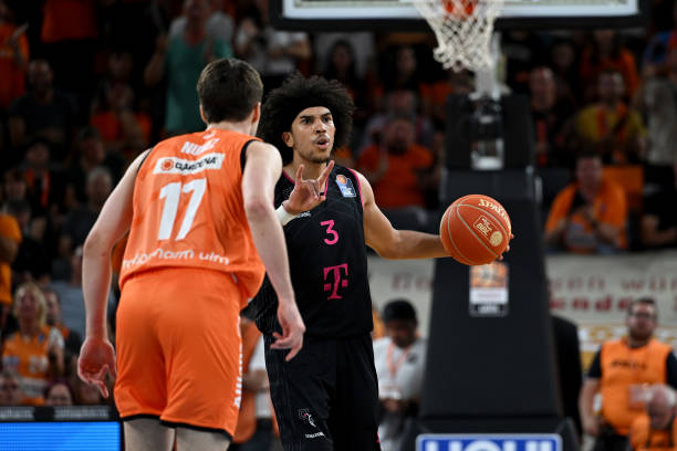 狼堡的高价 狼堡的高价